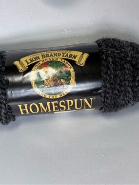 Lion Brand Homespun Yarn - Charcoal Gray